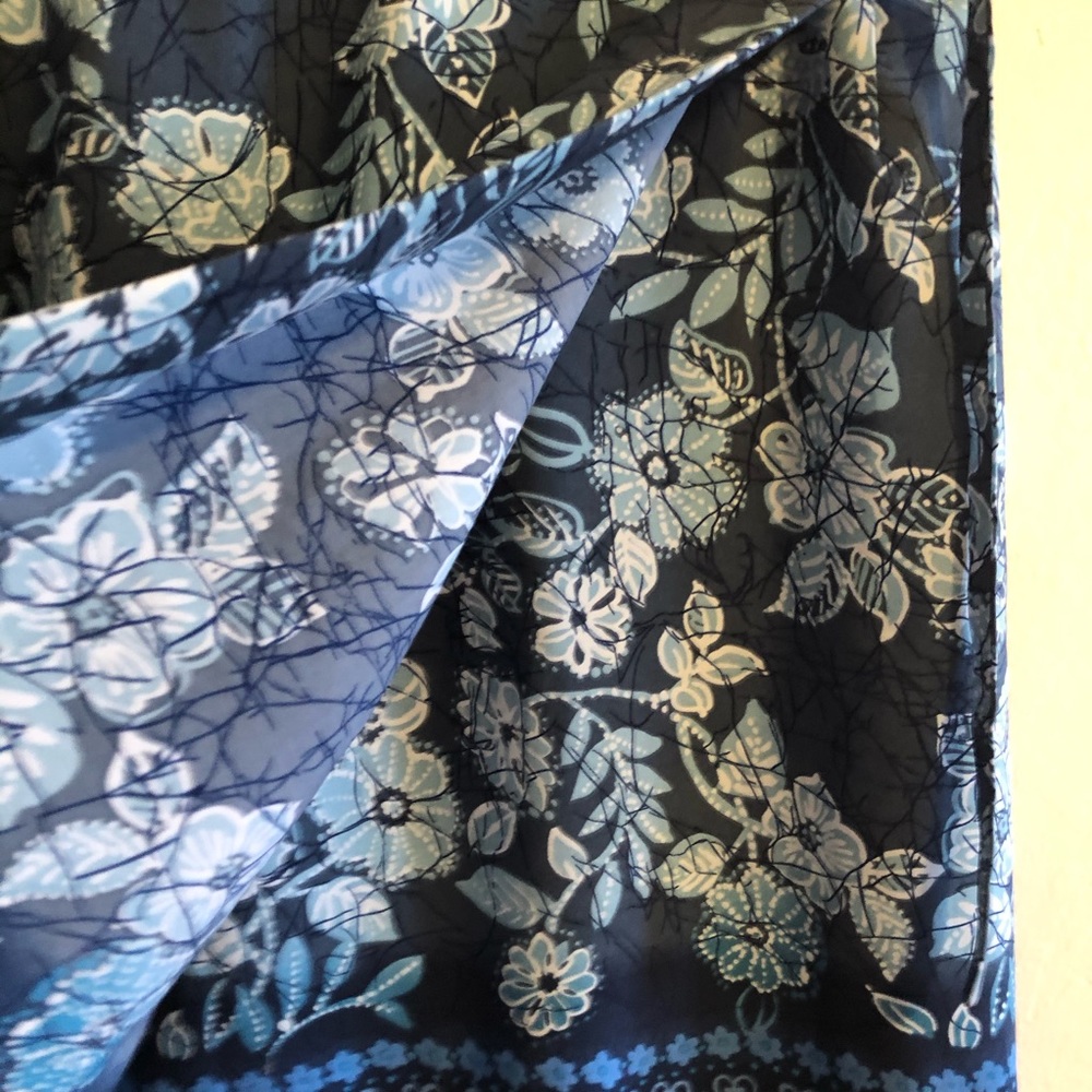 Coldwater creek open in front beautiful colorful skirt - Picture 3 of 5